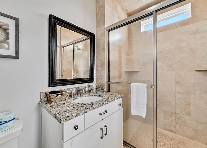 Tuxedo Flats By Gsvr - Beachside With Dual Living Areas & Backyard With Pools - Free Activities And Golf * Gulf Shores