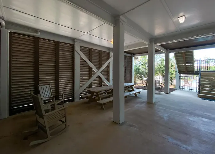 Tuxedo Flats By Gsvr - Beachside With Dual Living Areas & Backyard With Pools - Free Activities And Golf * Gulf Shores
