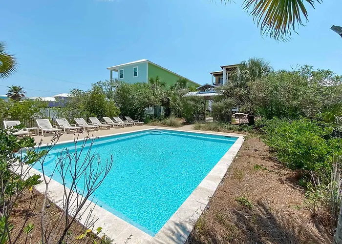Tuxedo Flats By Gsvr - Beachside With Dual Living Areas & Backyard With Pools - Free Activities And Golf Gulf Shores