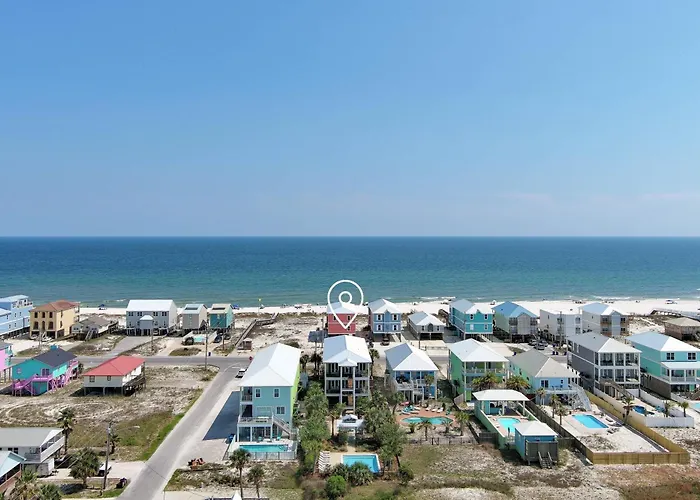 Holiday home Tuxedo Flats By Gsvr - Beachside With Dual Living Areas & Backyard With Pools - Free Activities And Golf