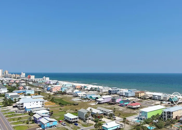 Tuxedo Flats By Gsvr - Beachside With Dual Living Areas & Backyard With Pools - Free Activities And Golf Gulf Shores